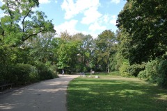 Fritz-Schloss-Park-WalkYourDog-9