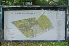Volkspark-Friedrichshain-WalkYourDog-7